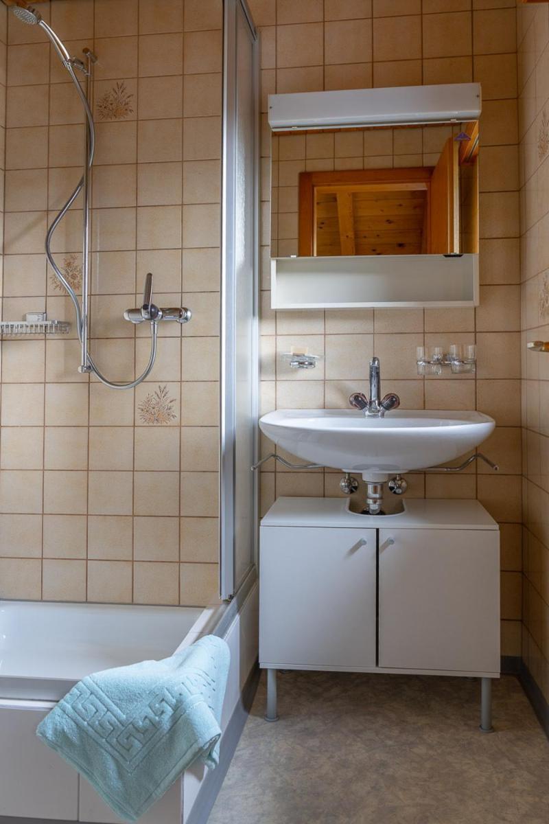 Chrona Bed & Breakfast Jenaz Pokoj fotografie
