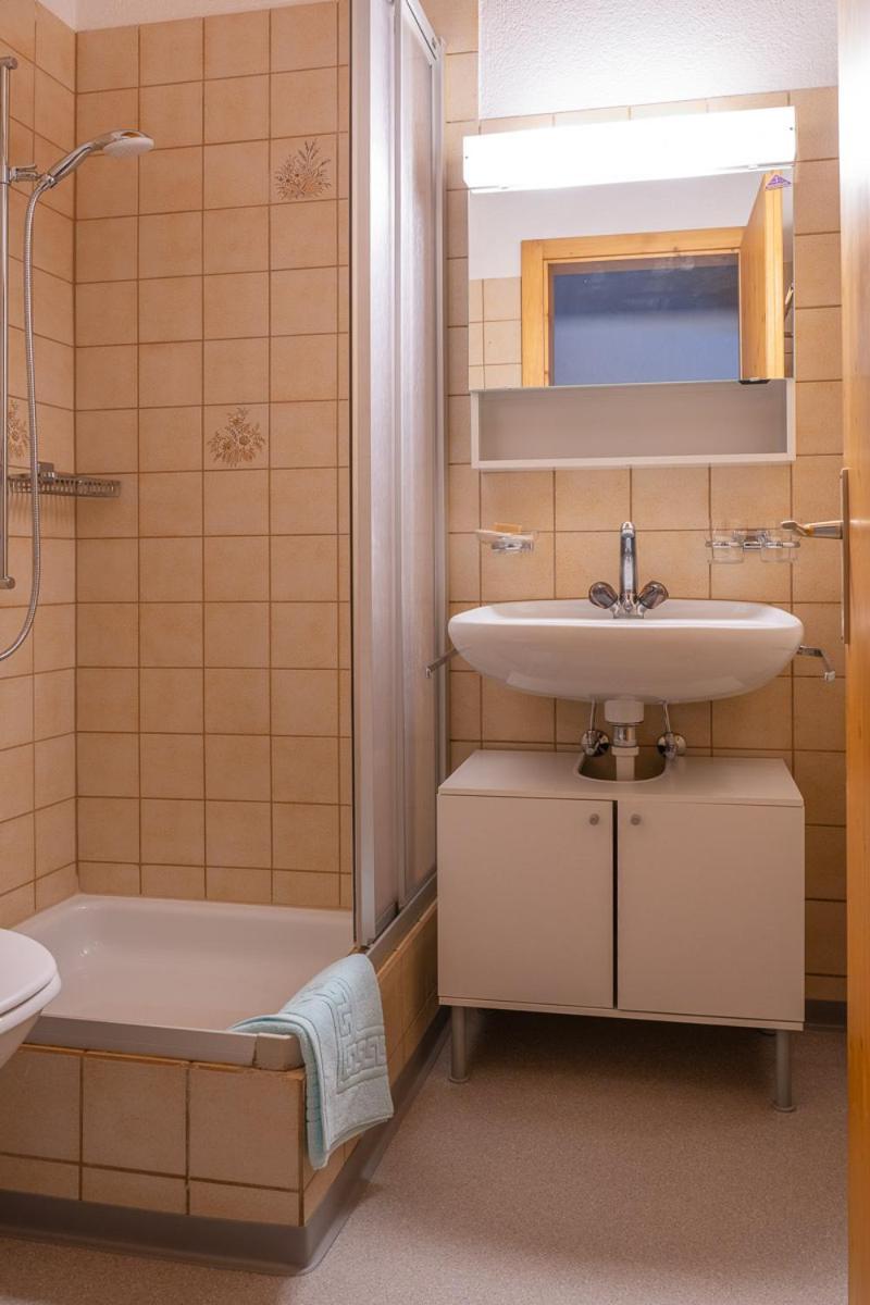 Chrona Bed & Breakfast Jenaz Pokoj fotografie